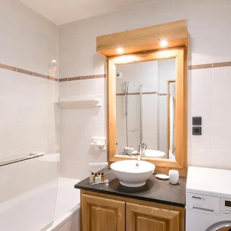 Grand Au Centre De Avec Wifi Et Garage, Proche Des Pistes - Fr-1-343-229 Apartment Chamonix