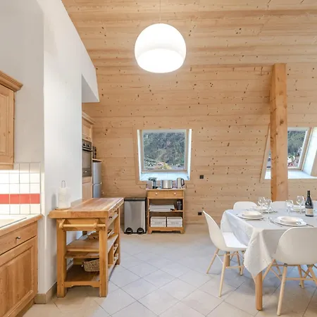 Grand Au Centre De Avec Wifi Et Garage, Proche Des Pistes - Fr-1-343-229 * Chamonix