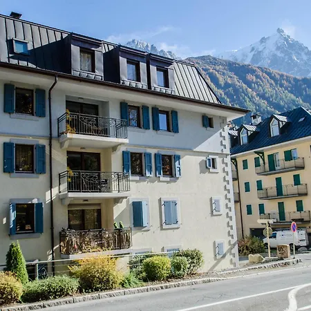 A Chamonix, Pres Des Pistes - Fr-1-343-229 *